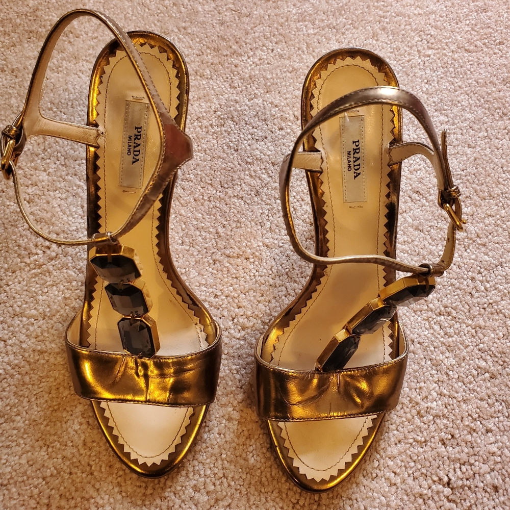 Prada heels sz 37